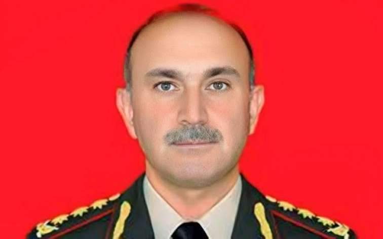 Şəhid qızının toyuna gedə bilmədi: "İphone" göndərdi – FOTO Şəhid qızının toyuna gedə bilmədi: "İphone" göndərdi – FOTO