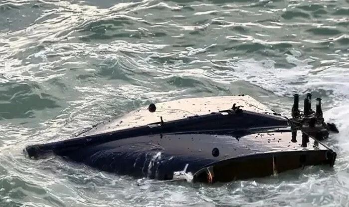Türkiyə sahilində naməlum pilotsuz kater tapıldı Türkiyə sahilində naməlum pilotsuz kater tapıldı