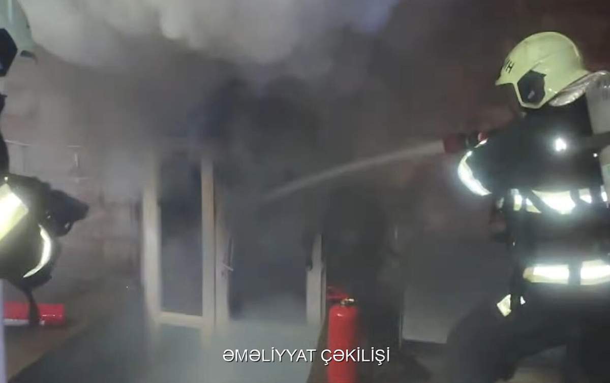 Gəncədə ev yandı Gəncədə ev yandı