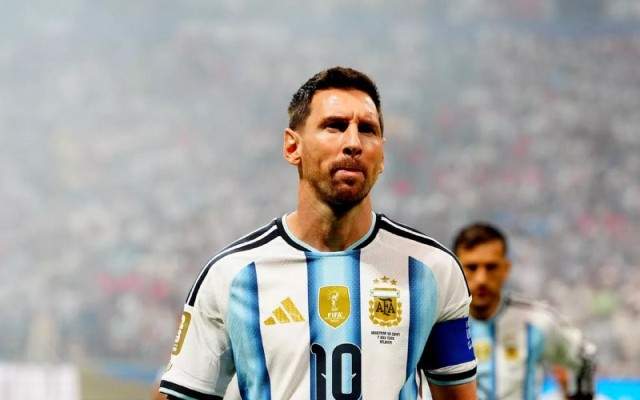 Messi millidəki karyerasını başa vurdu Messi millidəki karyerasını başa vurdu