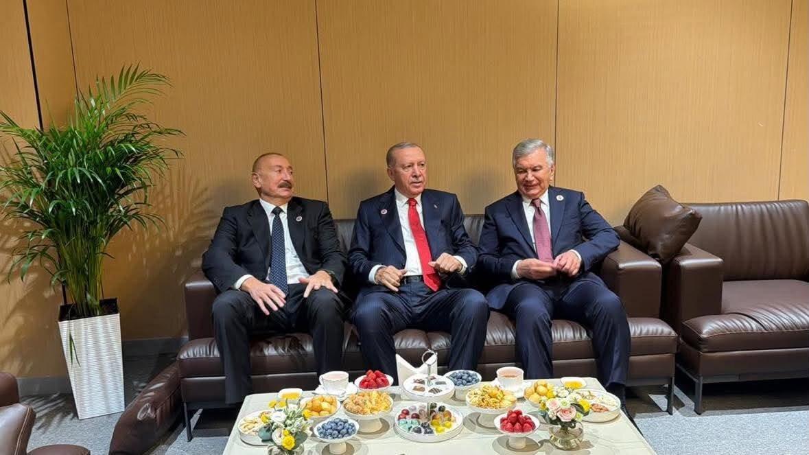Prezidentlər Bişkekdə bir araya gəldi - Foto