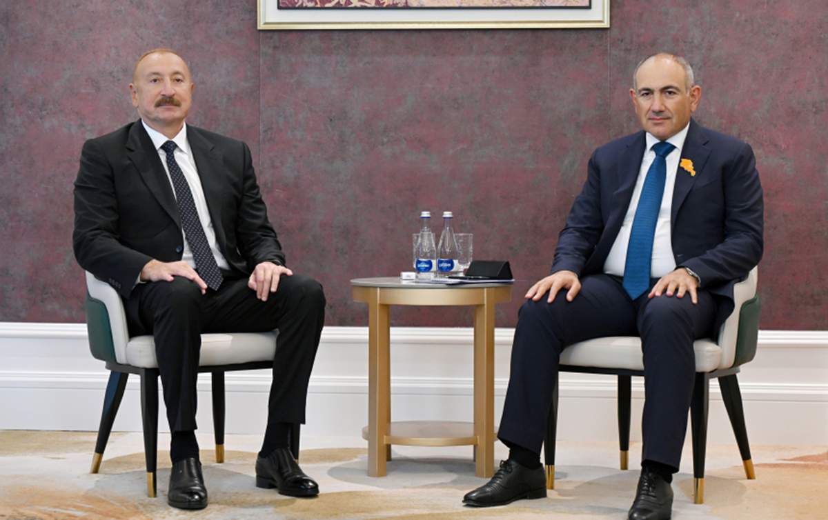 Əliyevlə Paşinyan Bişkekdəki görüşdə nəyi müzakirə etdilər? Əliyevlə Paşinyan Bişkekdəki görüşdə nəyi müzakirə etdilər?