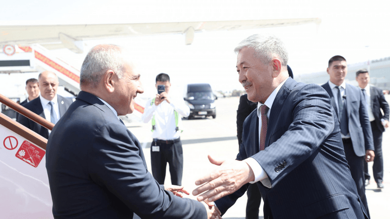 Nikol Paşinyan Qırğızıstanda səfərdədir