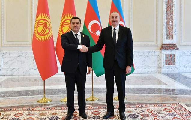 Əliyev Japarovu təbrik etdi Əliyev Japarovu təbrik etdi