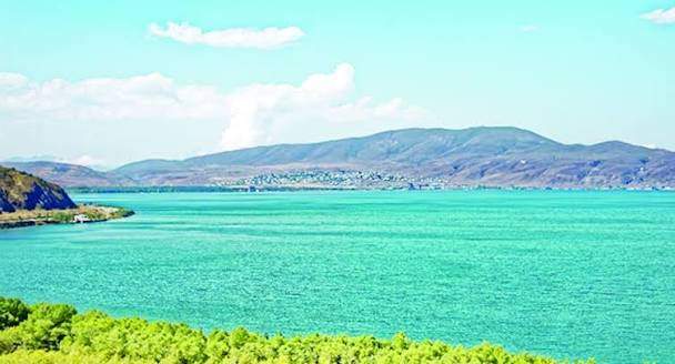 Göyçə gölünün səviyyəsi 64 ilin ən yüksək göstəricisinə çatıb Göyçə gölünün səviyyəsi 64 ilin ən yüksək göstəricisinə çatıb