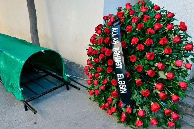 Tanınmış ailəyə ağır itki üz verdi Tanınmış ailəyə ağır itki üz verdi