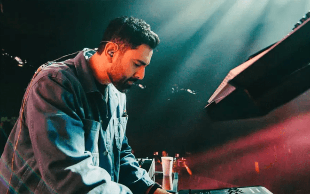 Məşhur musiqiçi, hamilə həyat yoldaşı və qızı öldürüldü Məşhur musiqiçi, hamilə həyat yoldaşı və qızı öldürüldü