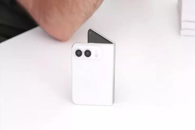 Qatlanan "iPhone" bu tarixdə çıxır: görüntüləri sızdırıldı - VİDEO