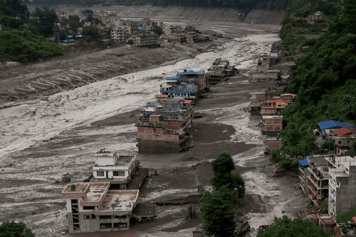 Nepalda daşqın və sürüşmə: Ölənlərin sayı 1 287-yə çatdı Nepalda daşqın və sürüşmə: Ölənlərin sayı 1 287-yə çatdı