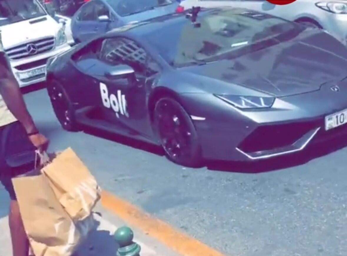 Bakıda sərnişin taksi sifariş etdi: “Lamborghini” gəldi - VİDEO Bakıda sərnişin taksi sifariş etdi: “Lamborghini” gəldi - VİDEO