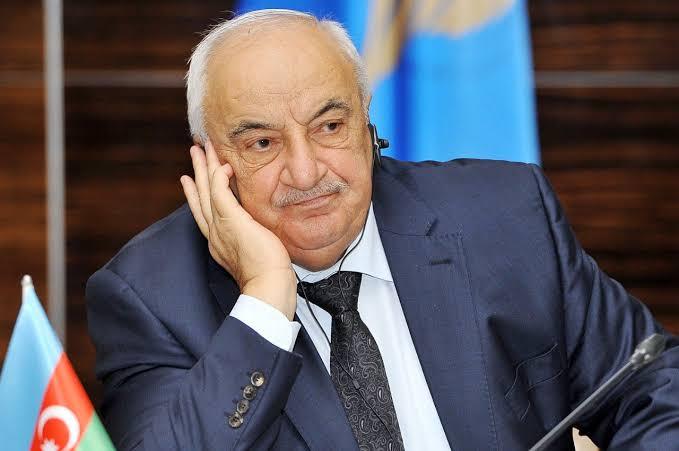 Nazir Abid Şərifovun qardaşı oğlunu təqaüdə göndərdi