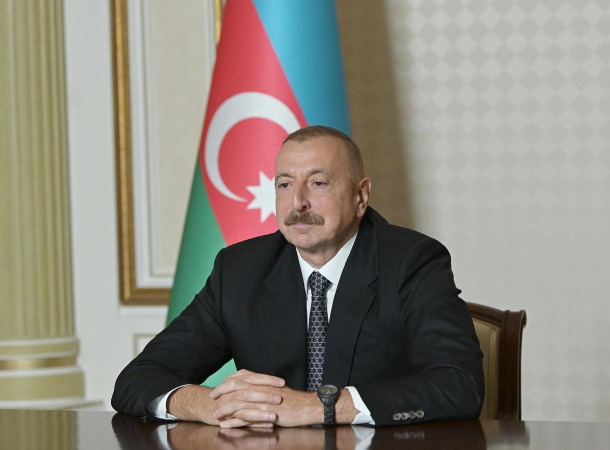 Prezident Aleksandr Şarovskinin vəfatı ilə bağı nekroloq imzalayıb Prezident Aleksandr Şarovskinin vəfatı ilə bağı nekroloq imzalayıb