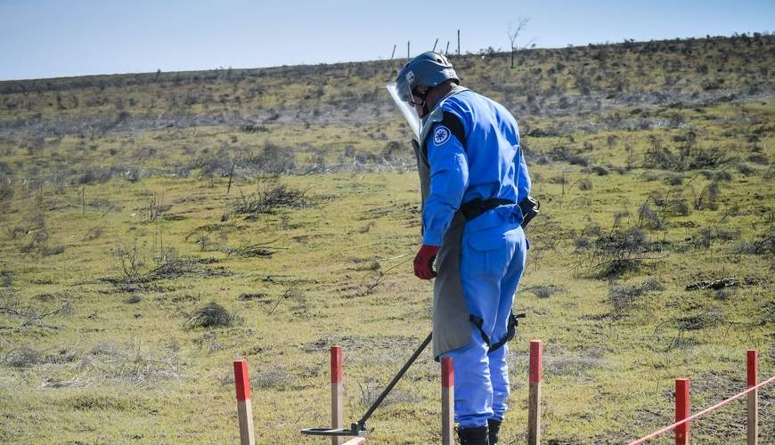 Xocalıda minaya düşən şəxsin ayağı amputasiya olundu Xocalıda minaya düşən şəxsin ayağı amputasiya olundu
