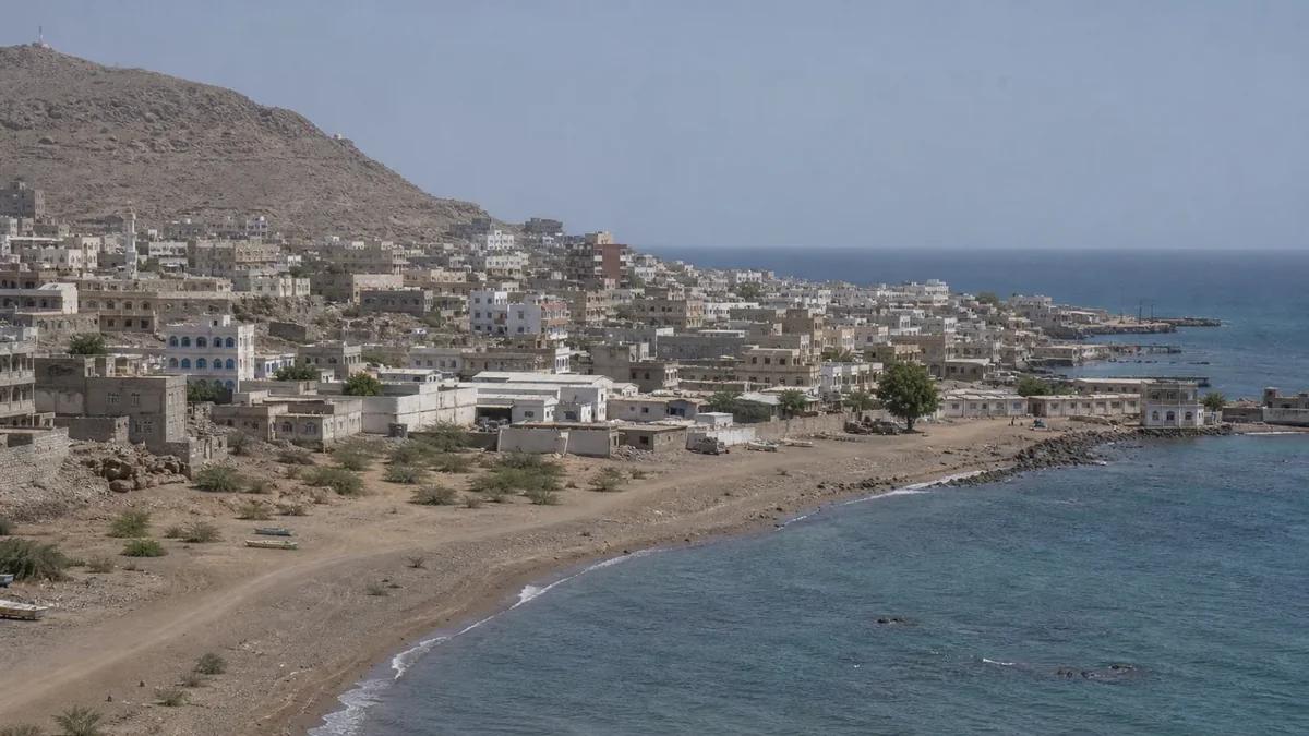 Husilər Babülməndəb boğazını ələ keçirdi