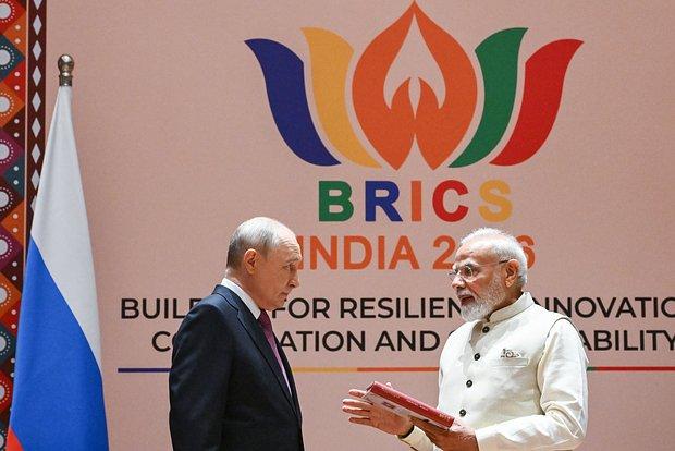 Putin Modi ilə görüşdü
