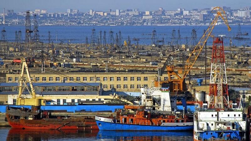 Bakı Limanında yükaşırma 3% artıb