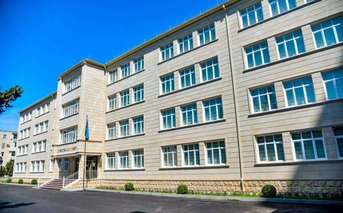 Bakıda bu məktəblər onlayn tədrisə keçir - SİYAHI Bakıda bu məktəblər onlayn tədrisə keçir - SİYAHI