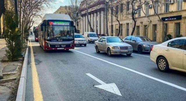 Bakıda daha iki küçədə avtobus zolağı təşkil edilir Bakıda daha iki küçədə avtobus zolağı təşkil edilir