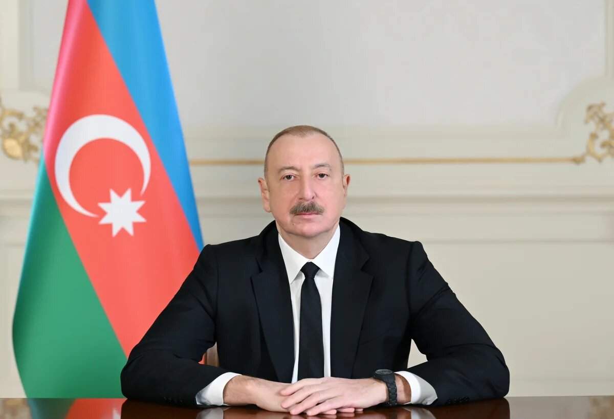 Prezidentin sosial şəbəkə hesablarında Dövlət Suverenliyi Günü ilə bağlı videoçarx paylaşıldı Prezidentin sosial şəbəkə hesablarında Dövlət Suverenliyi Günü ilə bağlı videoçarx paylaşıldı