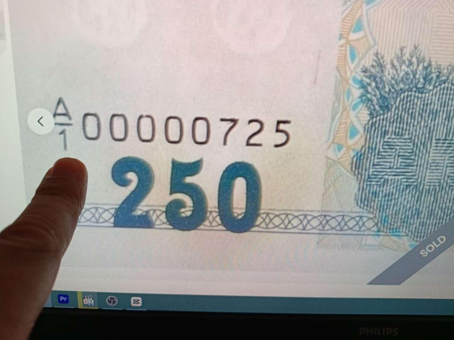 Köhnə 250 manat hərracda yüksək qiymətə satıldı