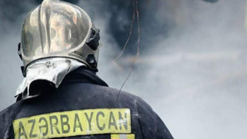 Bakıda yaşayış evində yanğın olub Bakıda yaşayış evində yanğın olub