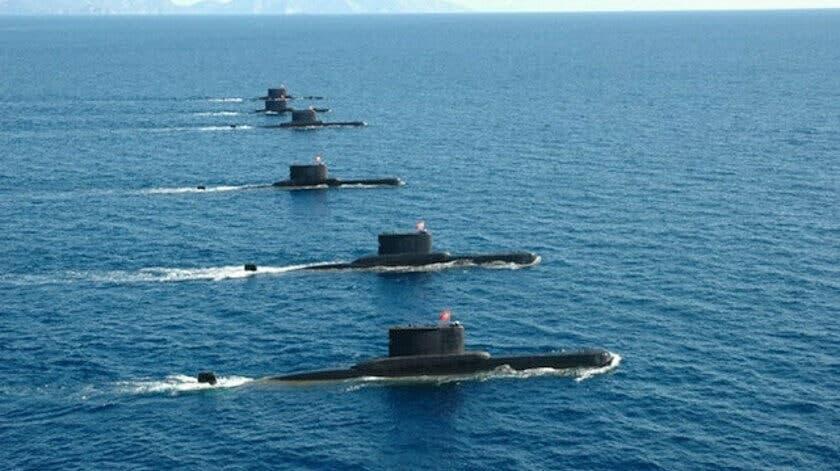 İsrail Türkiyəyə görə sualtı donanmasını böyüdür İsrail Türkiyəyə görə sualtı donanmasını böyüdür