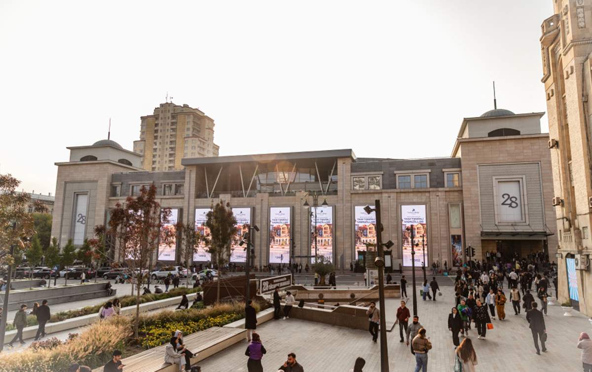“28 Mall”un qarşısında skuterdən yıxılmışdı, öldü “28 Mall”un qarşısında skuterdən yıxılmışdı, öldü