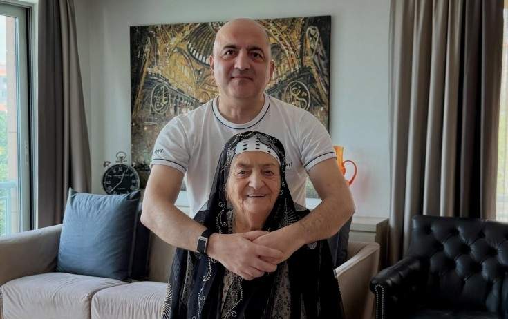 Mübariz Mənsimovun anası xəstəxanaya yerləşdirilib Mübariz Mənsimovun anası xəstəxanaya yerləşdirilib