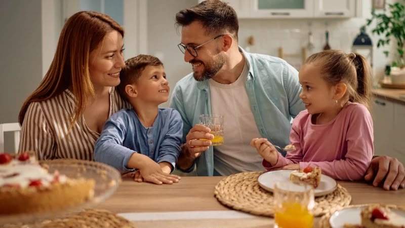 Sevdiyiniz insanla yemək yemək sağlamlığa necə təsir edir? Sevdiyiniz insanla yemək yemək sağlamlığa necə təsir edir?