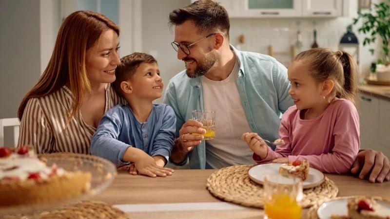 Sevdiyiniz insanla yemək yemək sağlamlığa necə təsir edir? Sevdiyiniz insanla yemək yemək sağlamlığa necə təsir edir?