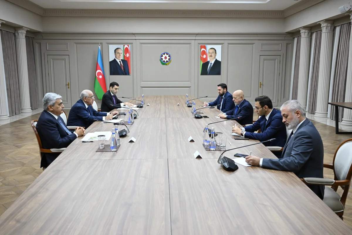 Əli Əsədov suriyalı naziri qəbul etdi Əli Əsədov suriyalı naziri qəbul etdi