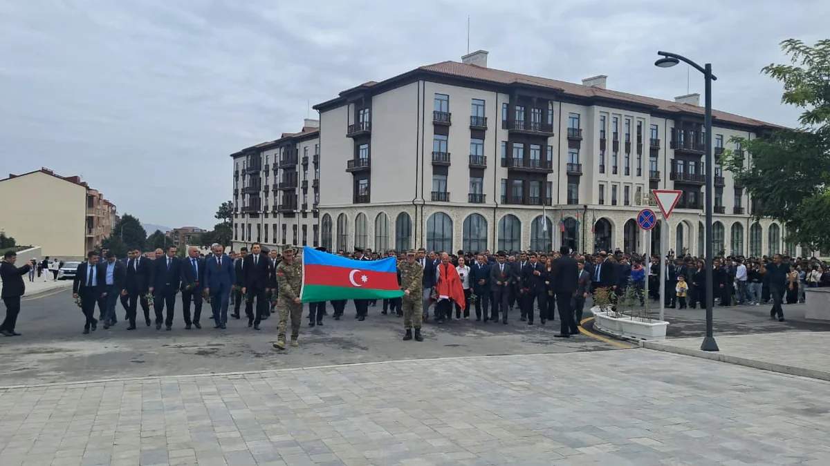 Xankəndidə Zəfər Parkı ziyarət olunub Xankəndidə Zəfər Parkı ziyarət olunub