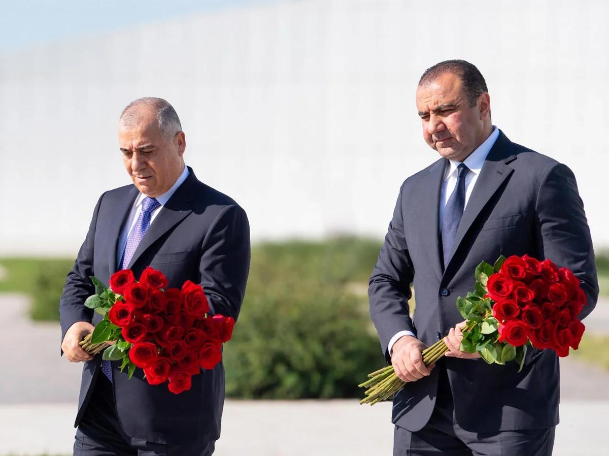 DTX və XKX rəisləri Zəfər parkını ziyarət ediblər