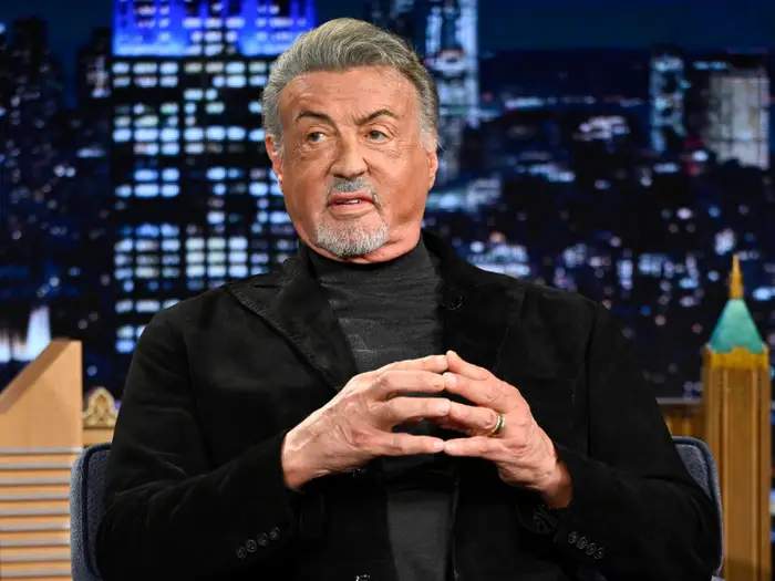80 yaşlı aktyor: "Sevmək üçün heç vaxt gec deyil" 80 yaşlı aktyor: "Sevmək üçün heç vaxt gec deyil"