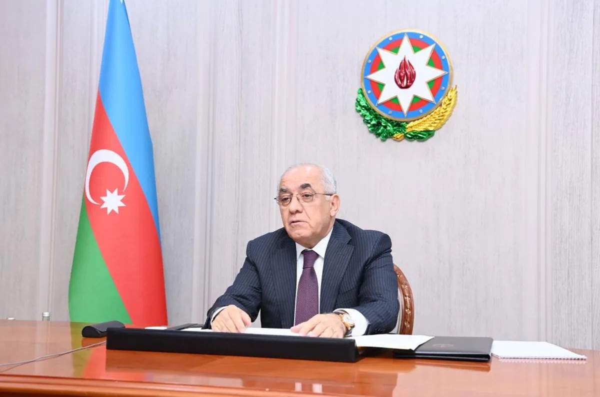 Əli Əsədov qərar imzaladı Əli Əsədov qərar imzaladı