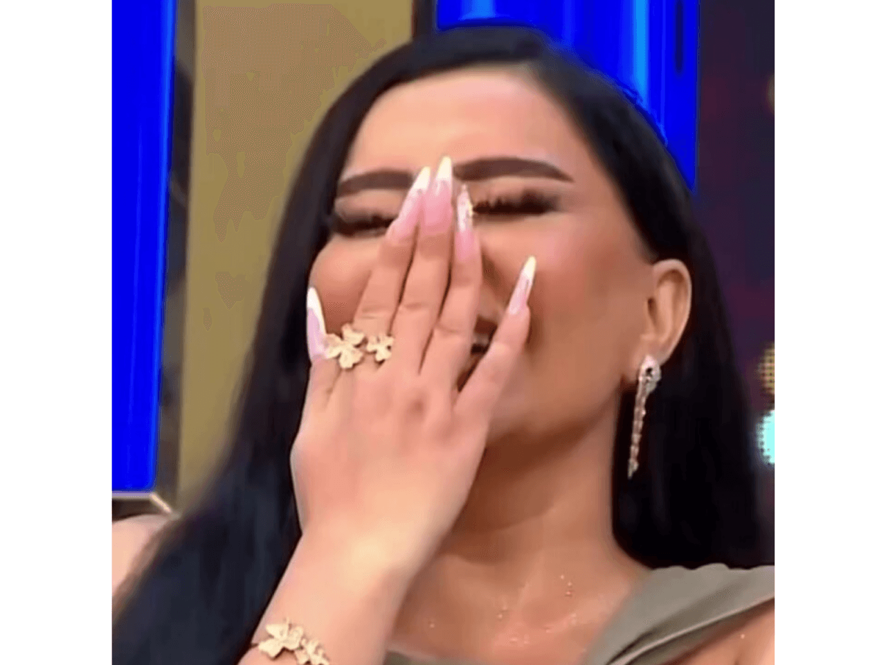 Mətanət verilişində əməkdar artisti təqlid etdi