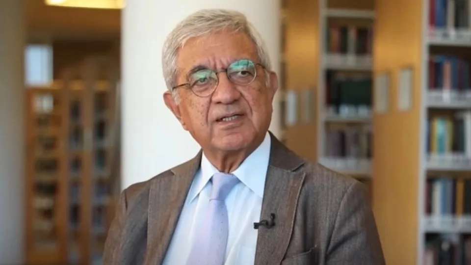 Hafiz Paşayev təltif edildi Hafiz Paşayev təltif edildi