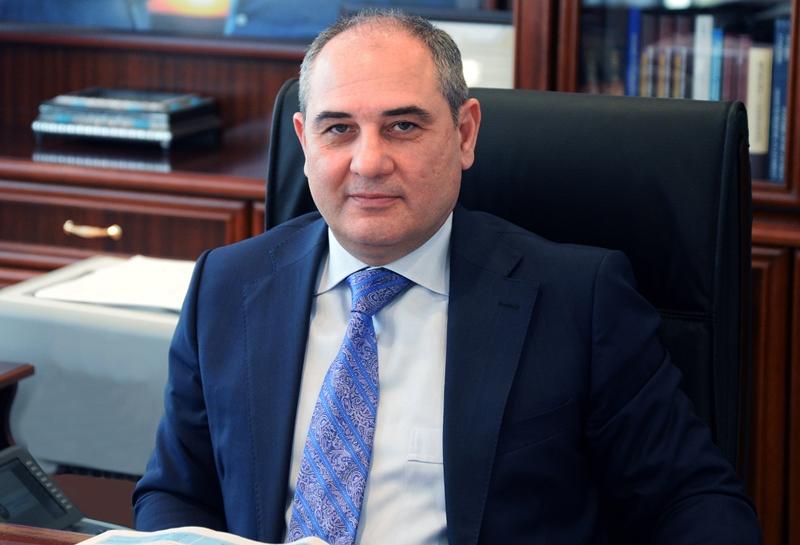Yenidən Mərkəzi Aparatın rəhbəri seçildi