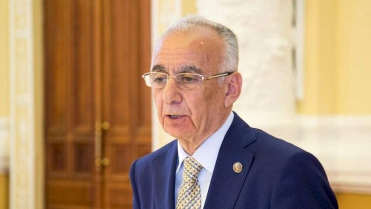 Hacıbala Abutalıbov üzə çıxdı Hacıbala Abutalıbov üzə çıxdı