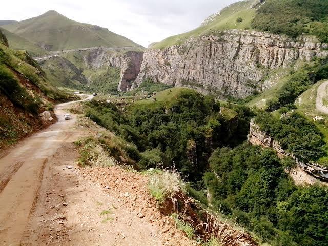 Quba-Xınalıq yolunda yenidən torpaq sürüşməsi oldu