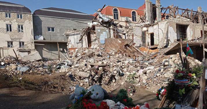 Ermənilərin Gəncəni üçüncü dəfə bombalamasından altı il ötür Ermənilərin Gəncəni üçüncü dəfə bombalamasından altı il ötür