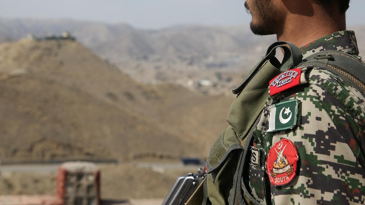 Pakistan bu ölkəyə yüzlərlə hərbçi göndərdi – Yeni müharibə başlayır?