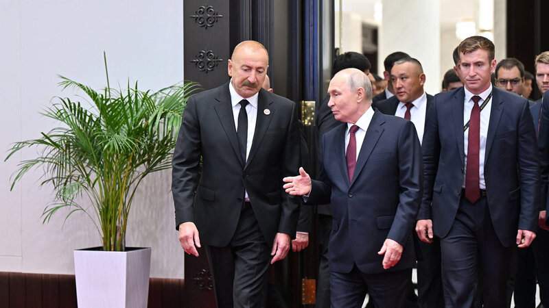Putin MDB sammitində İlham Əliyevlə ayaqüstü söhbət edib Putin MDB sammitində İlham Əliyevlə ayaqüstü söhbət edib