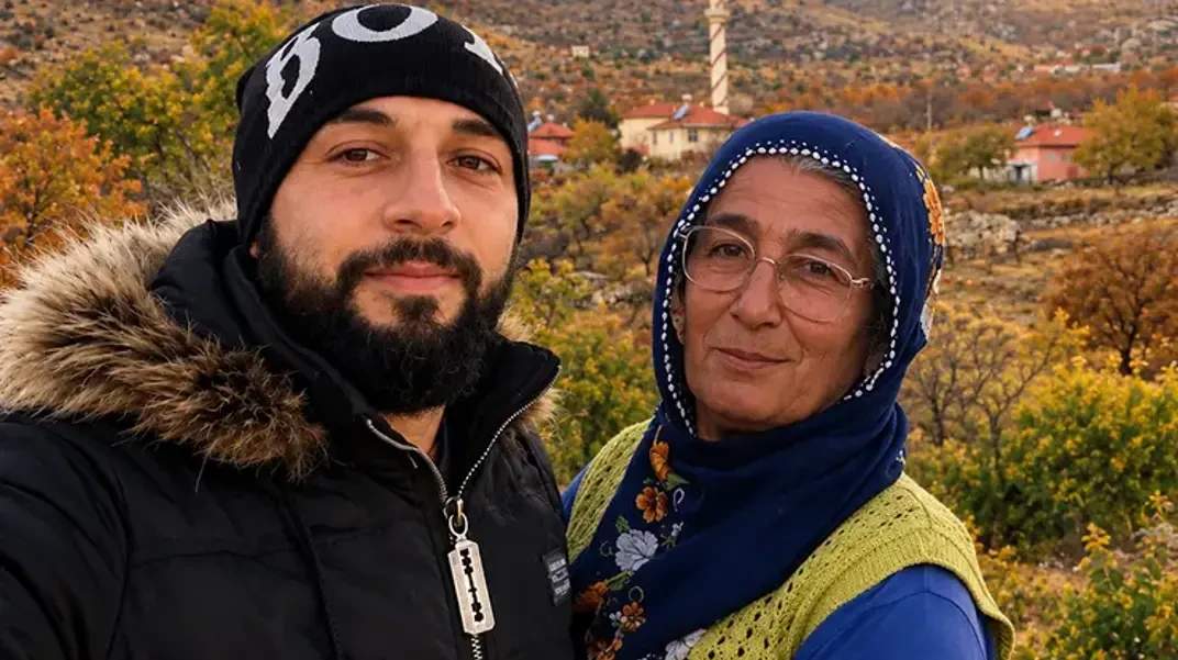 Anasından 2 saat sonra oğlu da ÖLDÜ Anasından 2 saat sonra oğlu da ÖLDÜ