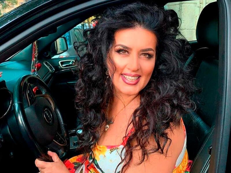 Elza başına quş yumurtası qoydu