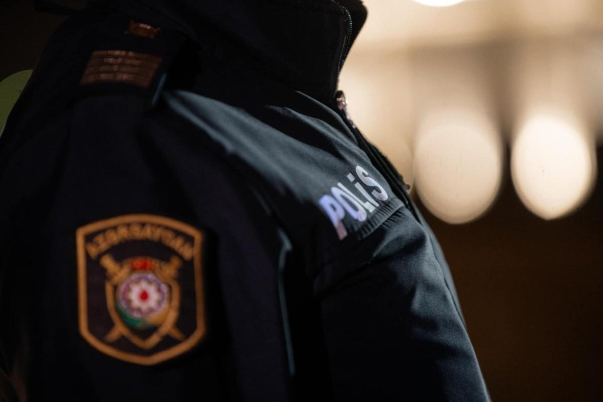 Kosmetikaya görə dərsə buraxılmayan şagirdin atası insident törədib, həbs edilib