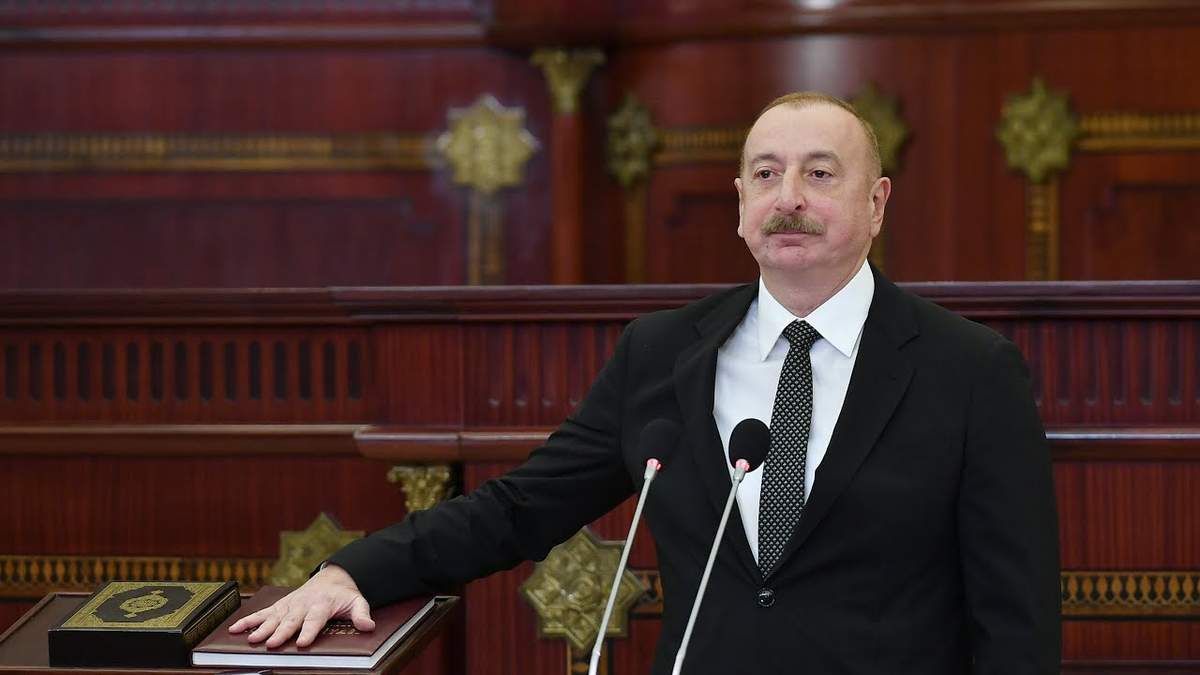 İlham Əliyevin Prezident seçilməsindən 23 il ötür... İlham Əliyevin Prezident seçilməsindən 23 il ötür...