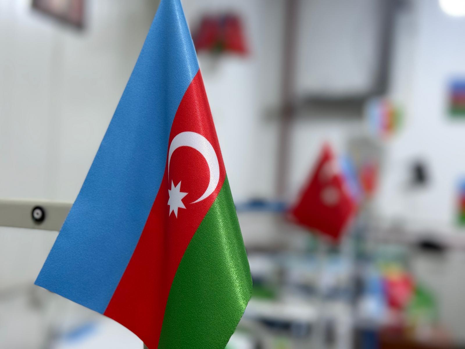 "Hər bayrağa diqqətlə baxıram ki, bəlkə mən tikmişəm" - REPORTAJ