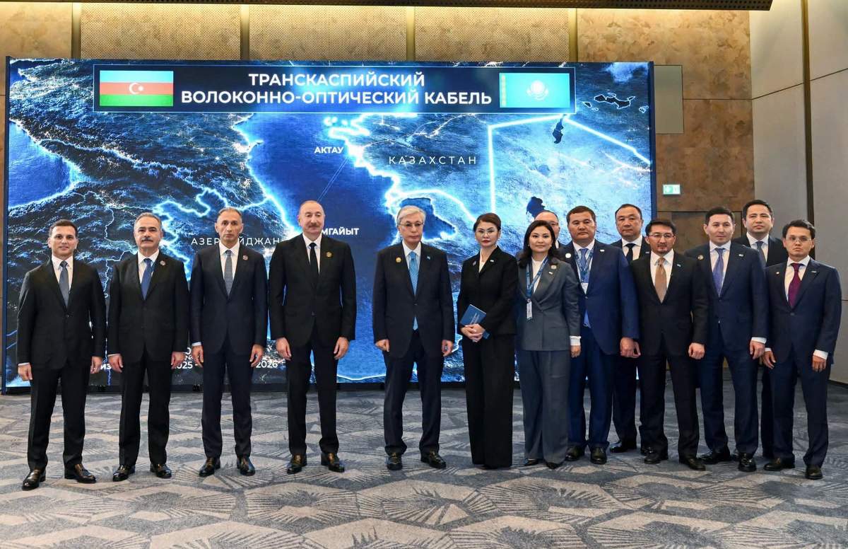 Transxəzər dəhlizində yeni mərhələ: Azərbaycan Avropa ilə Asiya arasında strateji körpüyə çevrilir? Transxəzər dəhlizində yeni mərhələ: Azərbaycan Avropa ilə Asiya arasında strateji körpüyə çevrilir?