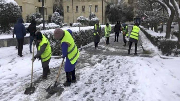 Bakıda qışa hazırlıq başladı Bakıda qışa hazırlıq başladı